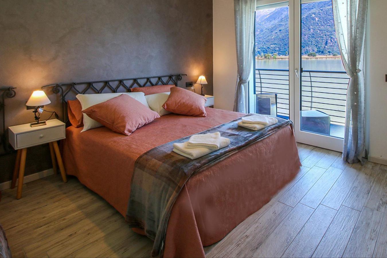 Adeline Bed & Breakfast Dascio Bagian luar foto